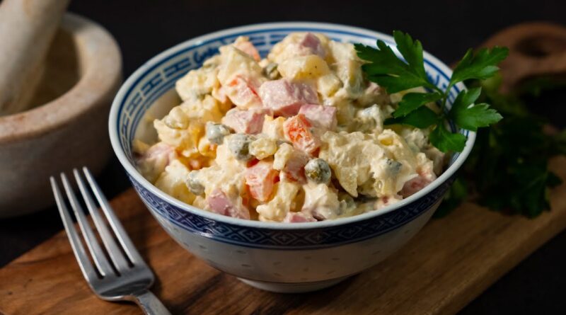 Receta de ensalada rusa original: ingredientes y preparación paso a ...
